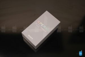 Sony Xperia XZ2 Premium Kutu İçinden Çıkanlar ve Kutu Açılışı